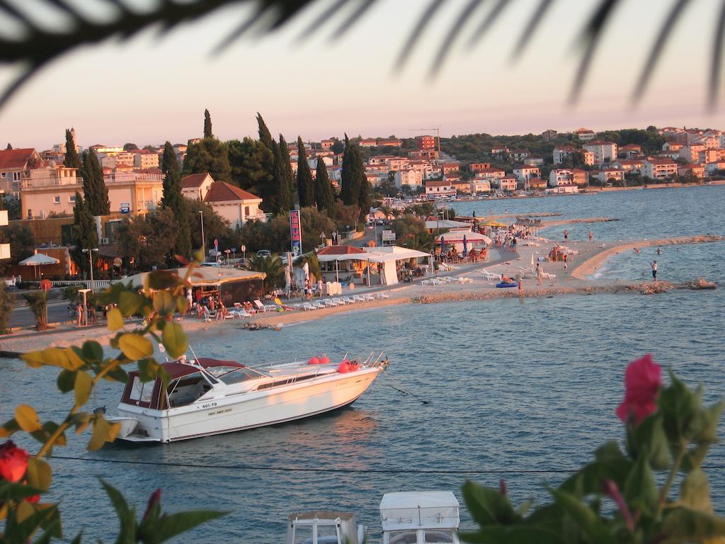 Apartments Villa Alfa Trogir Exterior foto
